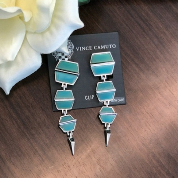 Vince Camuto Jewelry - VINCE CAMUTO earrings (EUC)